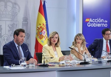 Un grupo de al menos siete asesores controlará desde Moncloa «la desinformación»