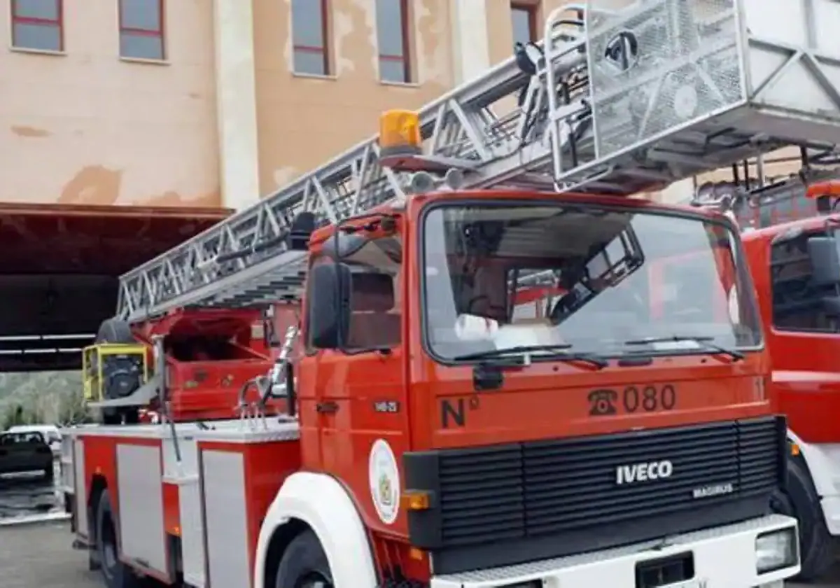 En la búsqueda de la mujer han intervenido los bomberos