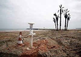 Un guardia civil fuera de servicio rescata a un hombre que se desmayó a 50 metros de la orilla en Valencia