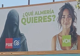 Polémica en El Ejido por una valla de Vox con tintes racistas que cuestiona el futuro de las mujeres