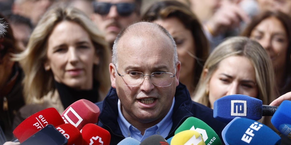 El PP pide que «sigan el camino del excomisionado» de la dana y dimitan Pilar Bernabé, Óscar Puente o Patxi López