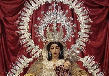 La Reina de los Ángeles en sus Misterios Gozosos, con la corona de las Estrellas recién restaurada, dispuesta para sus cultos