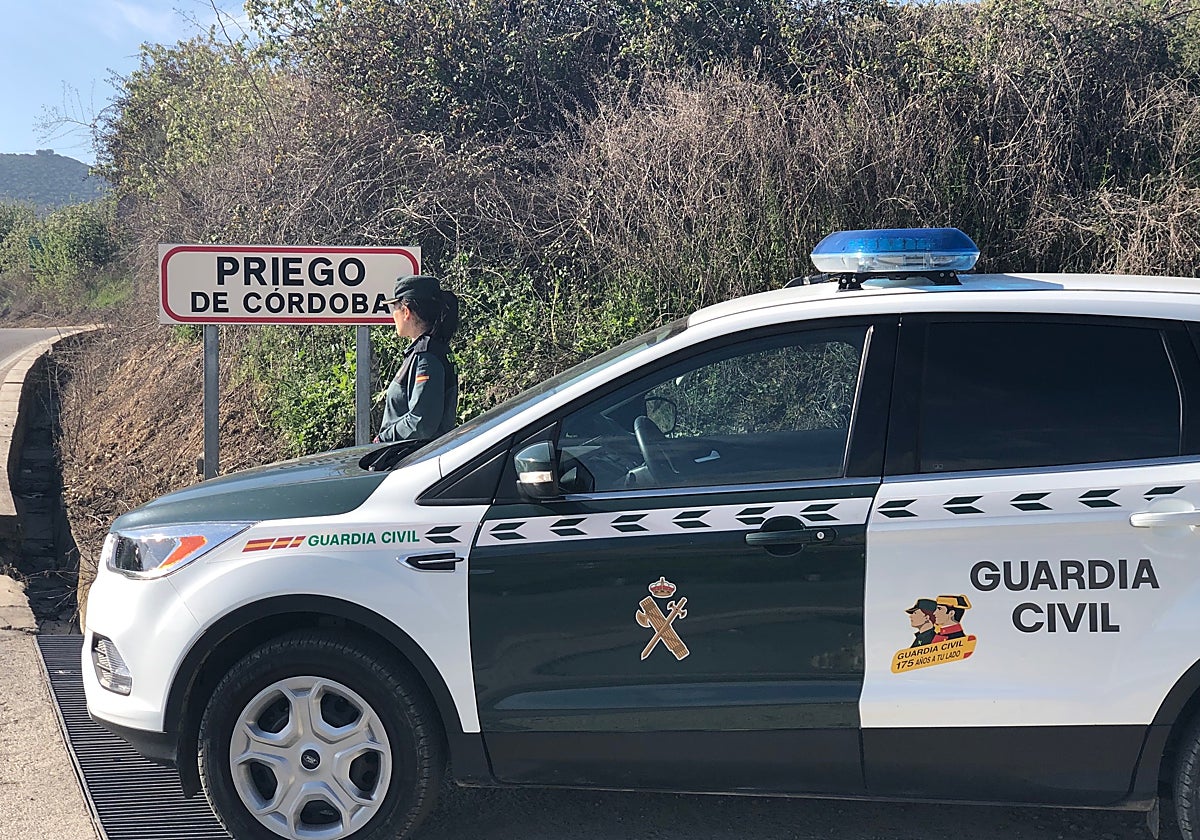 La Guardia Civil en las inmediaciones de Priego de Córdoba