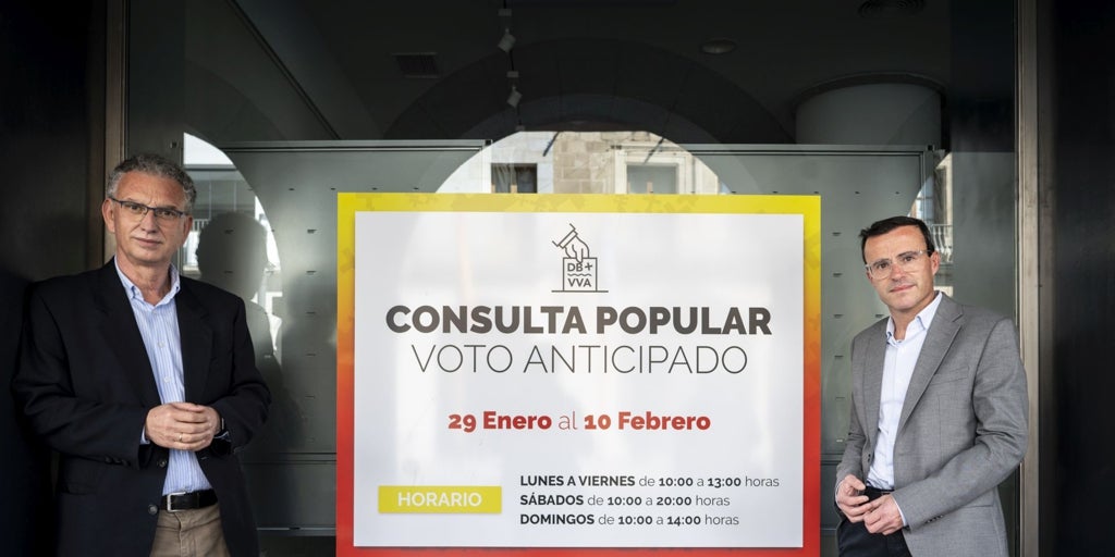El delegado del Gobierno en Extremadura niega haber falseado su currículo: «Nunca dije que fuese diplomado universitario»