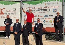 El toledano Gregorio Fuentes revalida el título de campeón mundial de tiro al plato