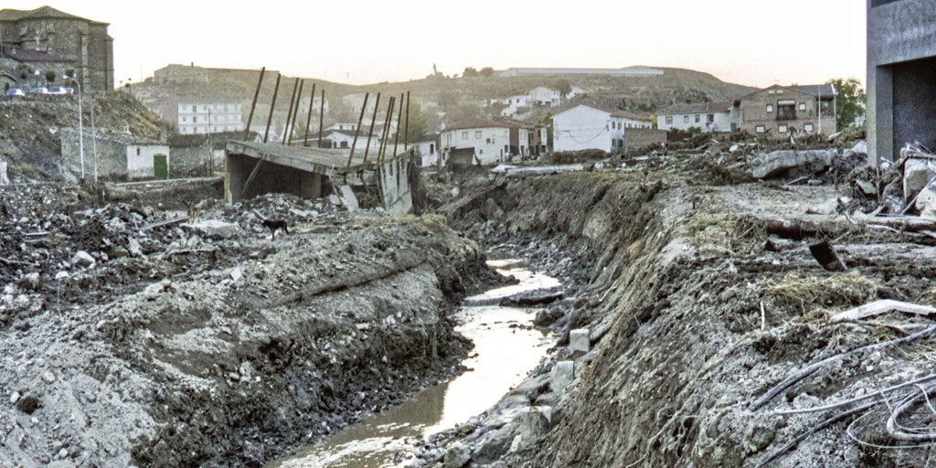 Yebra y Almoguera rinden homenaje a las víctimas de la riada de agosto de 1995 con una exposición y un documental