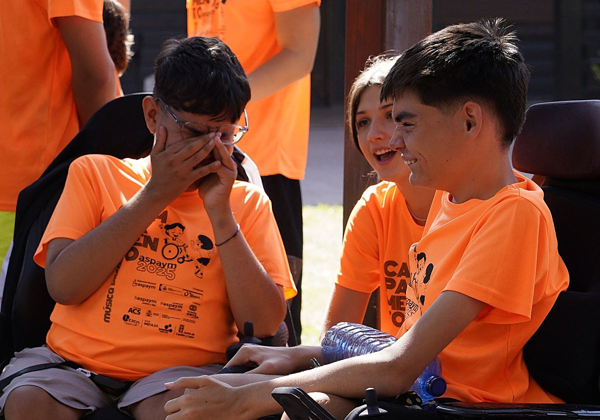 Presentación del campamento de Aspaym en el Bosque de los Sueños de Cubillos del Sil (León)