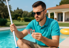 Cocopool busca un catador para verificar el estado de sus piscinas