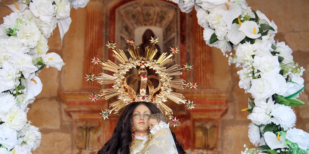 Agosto llega a Tamajón (Guadalajara) con cultura, historia, música y devoción por la Virgen de los Enebrales