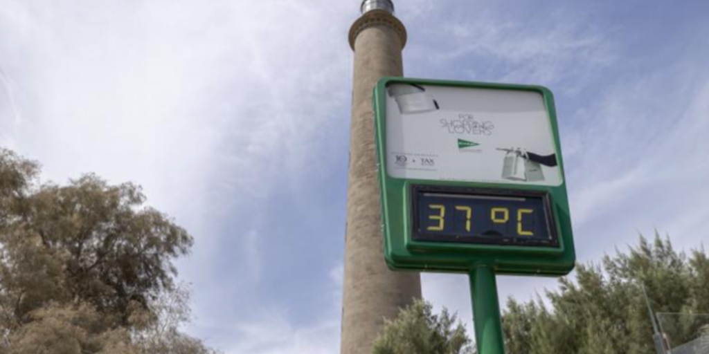 Canarias se enfrenta a 10 días de calor y temperaturas que rondarán los 40 grados