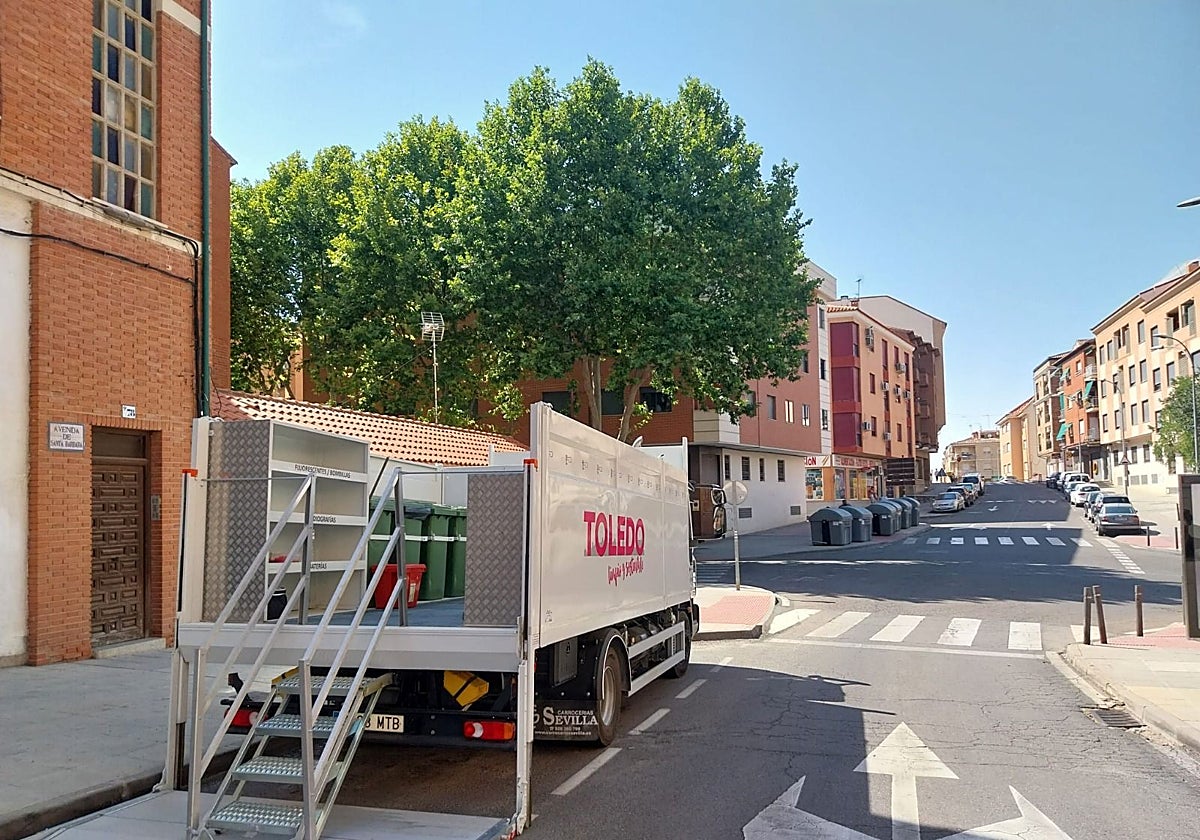 El punto limpio visitará una vez a la semana el barrio de Santa Bárbara