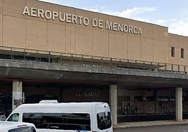 Un menor que iba a Londres termina en Italia sin sus padres tras perderse en el aeropuerto de Menorca