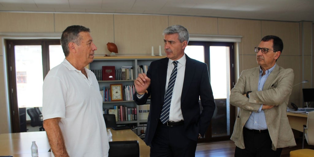 Ontígola promoverá el desarrollo industrial del municipio con el apoyo del Gobierno regional