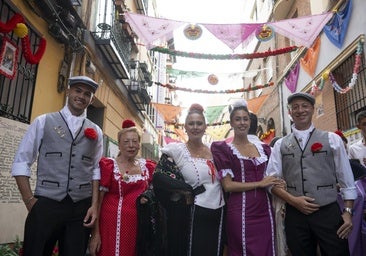 45 años engalanando San Cayetano: «Recaudamos 17.000 pesetas para recuperar la tradición»