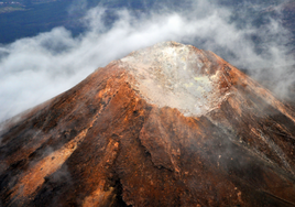 El enjambre del Teide muestra que el volcán está «vivo» pero «no aumenta la probabilidad de erupción»