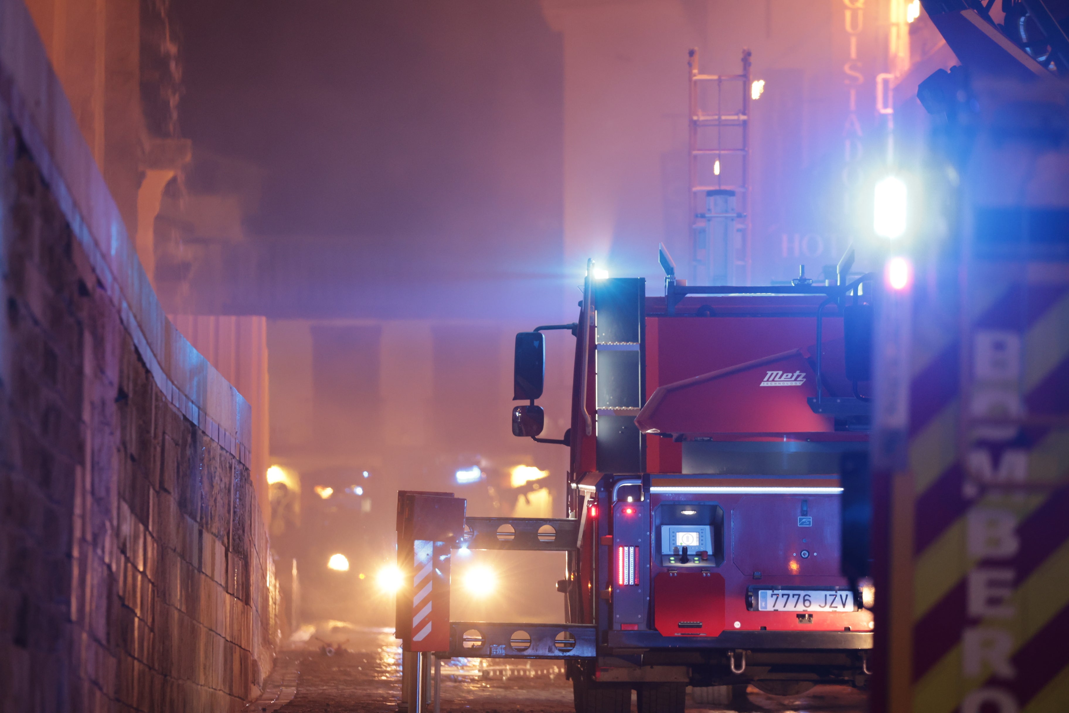 Las imágenes del inquietante incendio en la Mezquita de Córdoba
