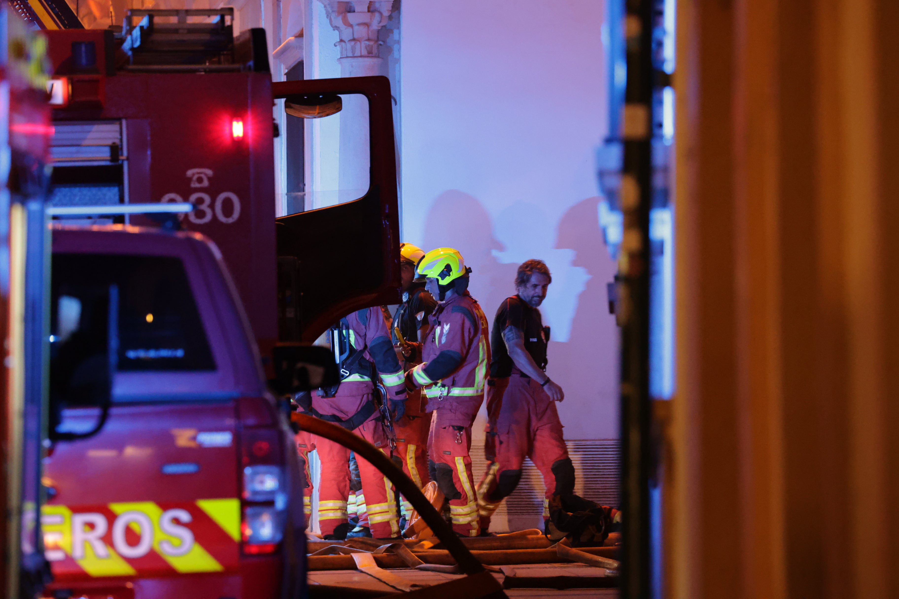 Las imágenes del inquietante incendio en la Mezquita de Córdoba
