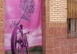 Llega 'De puerta en puerta', arte en las cortinas de Villafranca de los Caballeros