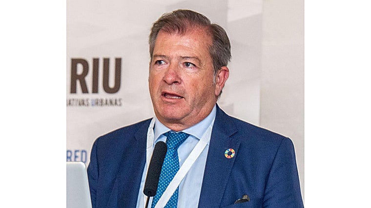 Adolfo Borrero: «Hay cámaras inteligentes que transmiten datos sintéticos y no imágenes de los objetos que ve el turista»