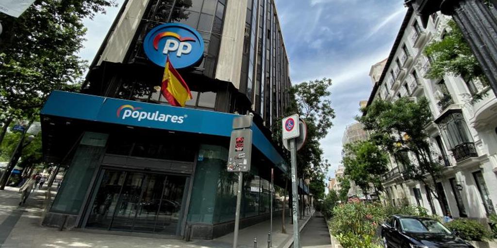 El PP guarda silencio ante los ataques de Abascal a la jerarquía de la Iglesia en plena polémica por Jumilla