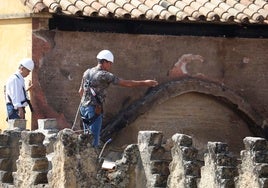 El Cabildo estaba obrando dos locales comprados cerca de la Mezquita de Córdoba para trasladar el almacén foco del incendio