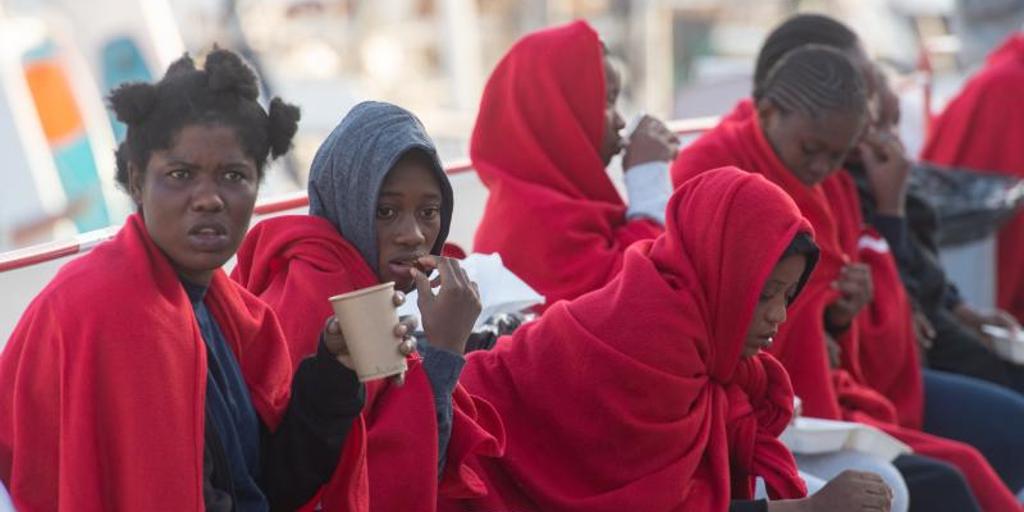 Los primeros diez menores que saldrán hoy de Canarias tienen más de 16 años
