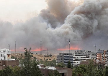 Perimetrado el incendio de Tres Cantos tras dejar un fallecido y tres urbanizaciones desalojadas