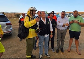 La Junta de Andalucía pide precaución ante el incendio de Tarifa y se vuelca con todos los medios disponibles