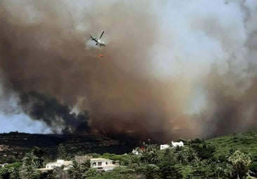 Fuego en Zahara de los Atunes