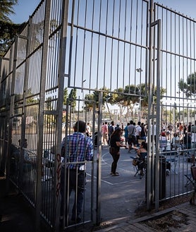 Imagen secundaria 2 - Bola de partido para el ecuavóley: Usera tendrá la primera cancha
