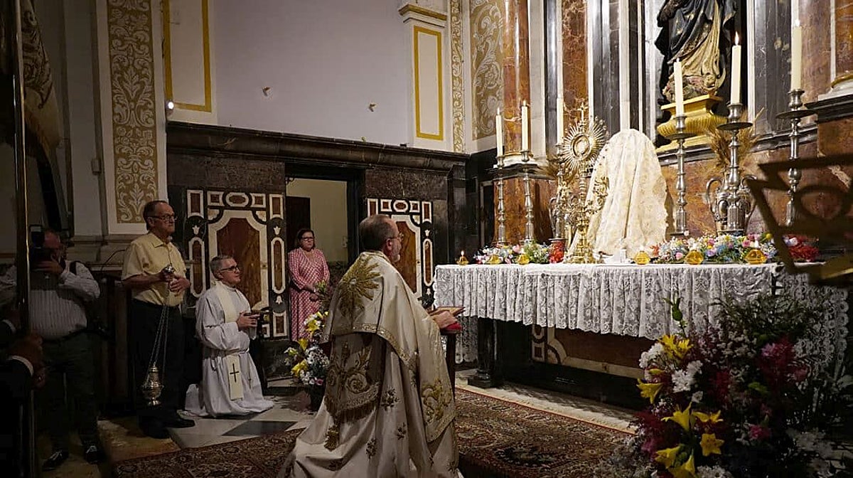 Imagen de la capilla de adoración perpetua vandalizada este martes en Valencia