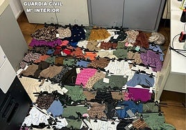 Llama a la Guardia Civil porque un hombre «la amenazaba» y acaba detenida por estar realmente robándole ropa