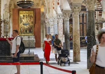 El PSOE pide que el Consitorio pelee la propiedad de la Mezquita en el juzgado, lo que ya descartó una alcaldesa socialista