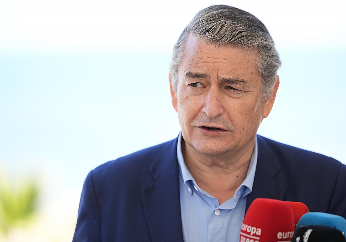 Antonio Sanz es el consejero que llevará la ley al Parlamento