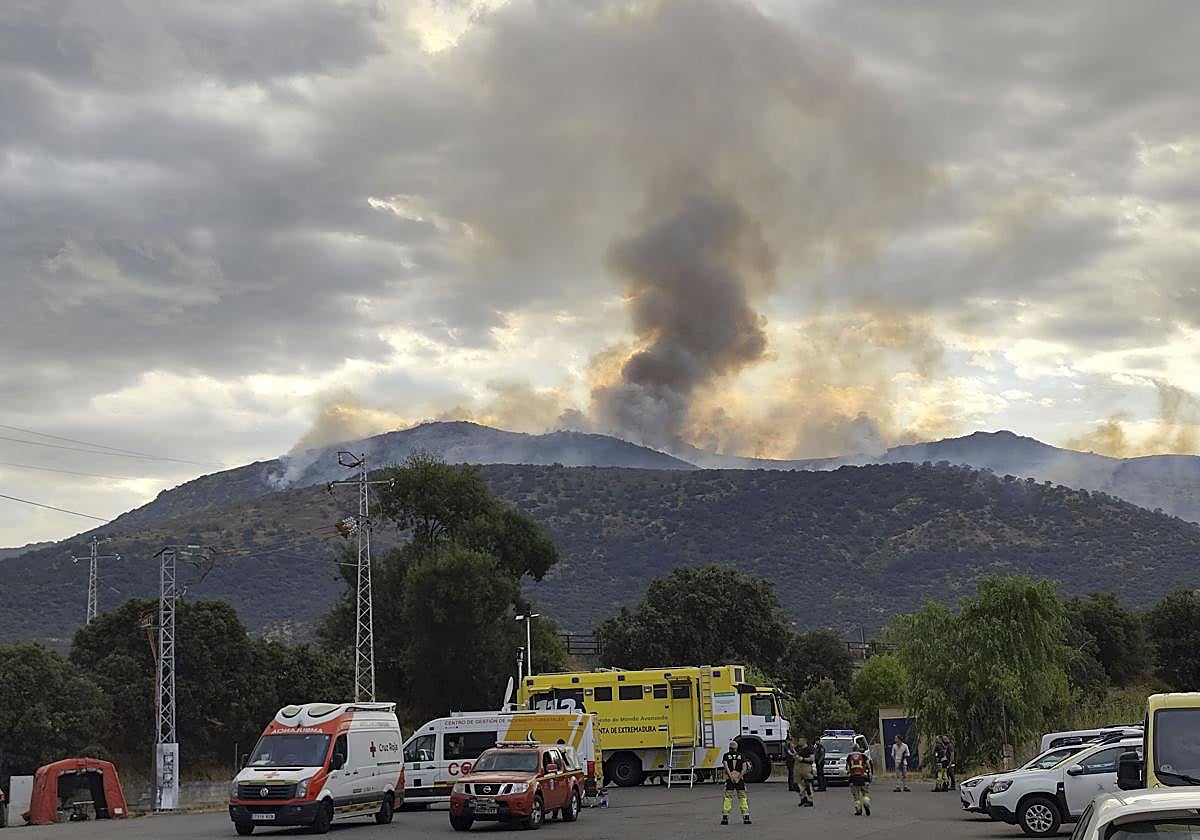 Incendio en Cabezabellosa, en Cáceres.