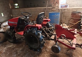 La Guardia Civil detiene a un hombre por robar un tractor en Añora