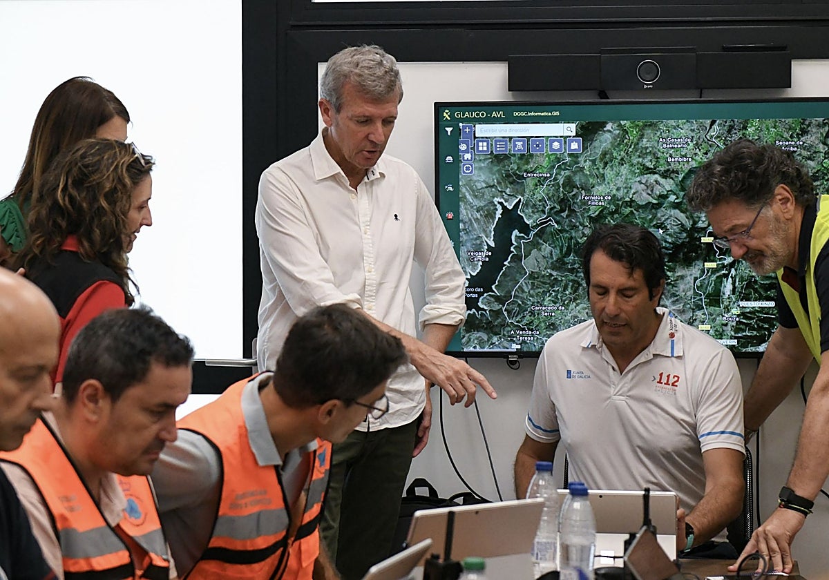 El presidente de la Xunta, Alfonso Rueda, en el CECOP de Orense