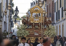 La Virgen del Tránsito, el sueño del cielo con la Córdoba monumental de fondo
