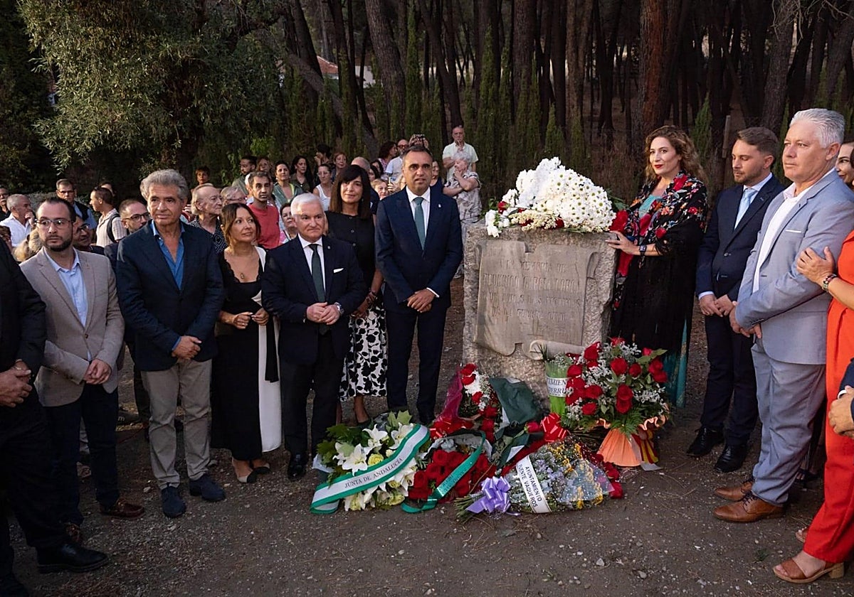 Un momento del homenaje tributado a Lorca en Alfacar