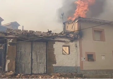 El fuego arrasa más de una decena de casas en una población cercana a Guardo (Palencia)