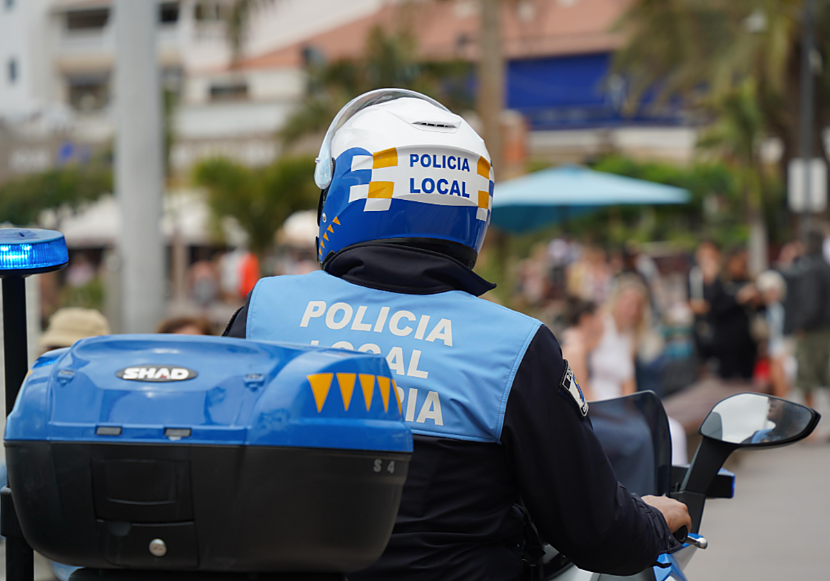 Agente de la Policía Local de Arona