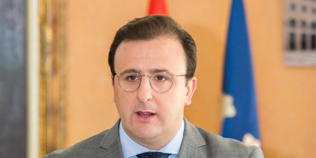 «Alguien debe reflexionar sobre por qué un alcalde como el de Noblejas tiene que hacer huelga de hambre para reclamar lo que la Junta impulsó»
