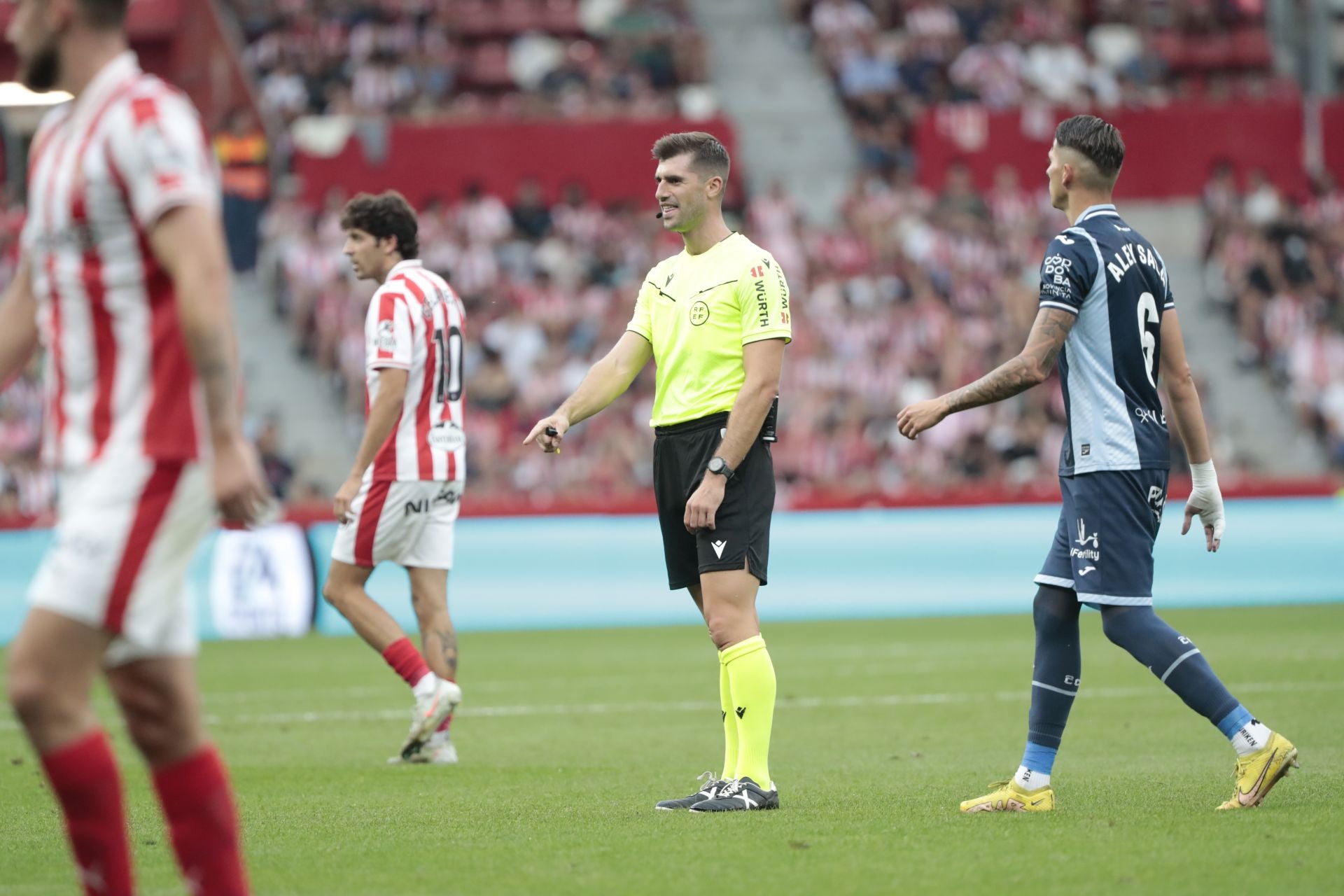 La derrota del Córdoba en Gijón, en imágenes