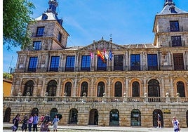 Medio millar de personas asistieron al concierto musical en el Ayuntamiento de Toledo