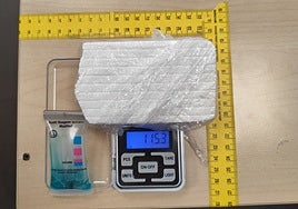 Desmantelan un 'supermercado' de droga y detienen a un conductor con 6.500 euros en cocaína en un pueblo de Valencia