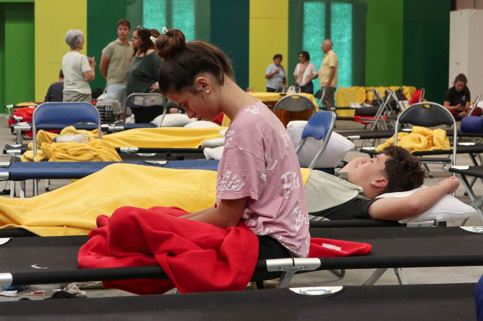 Desalojados del incendio de Porto (Zamora), en el entorno de Sanabria