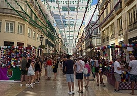 La Feria de Málaga migra del Centro al Real: «Se ve menos gente vestida de flamenca»