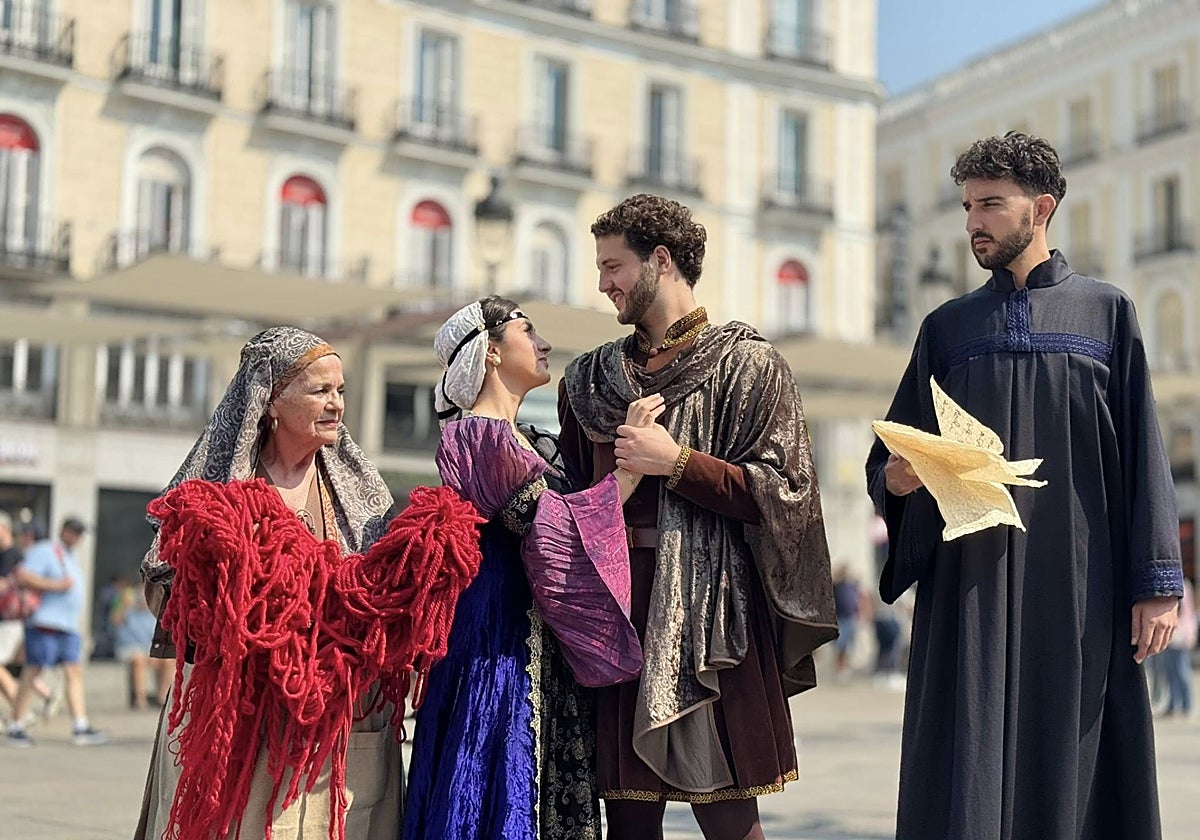 Miembros del elenco en la presentación del festival en Madrid