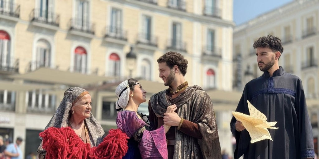 Calixto y Melibea toman la Puerta del Sol de la mano de la Puebla de Montalbán