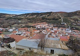 Quiero tener un castillo como el de La Calahorra: varios pueblos de Granada piden ayuda pública para arreglar los suyos